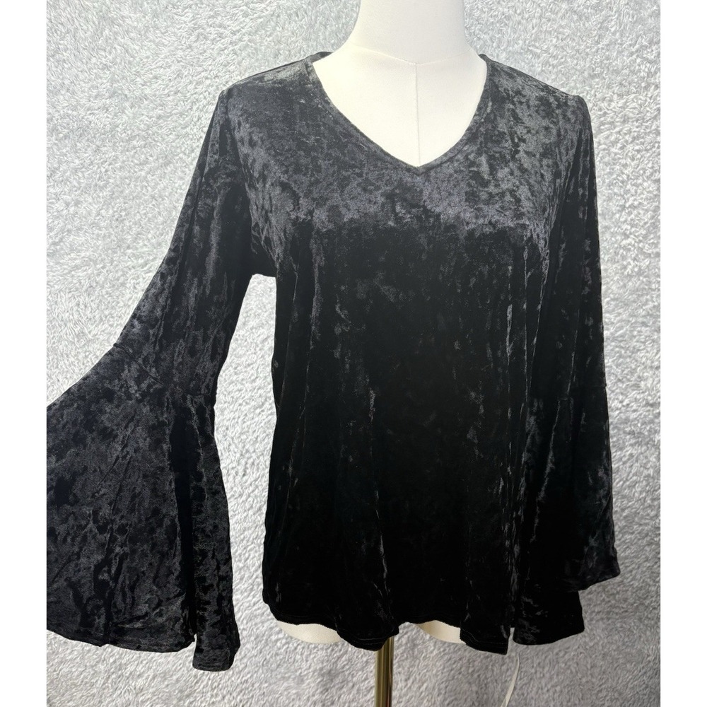 NEW Zac & Rachel Women S Black Crushed Velvet Bell Sleeve Top Whimsigoth Witchy